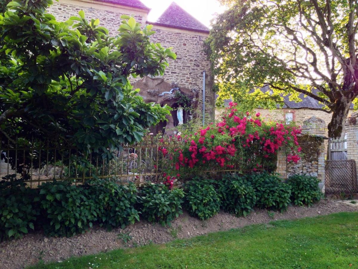 Manoir De La Queue Du Renard Hotel Tracy-Bocage Exterior photo